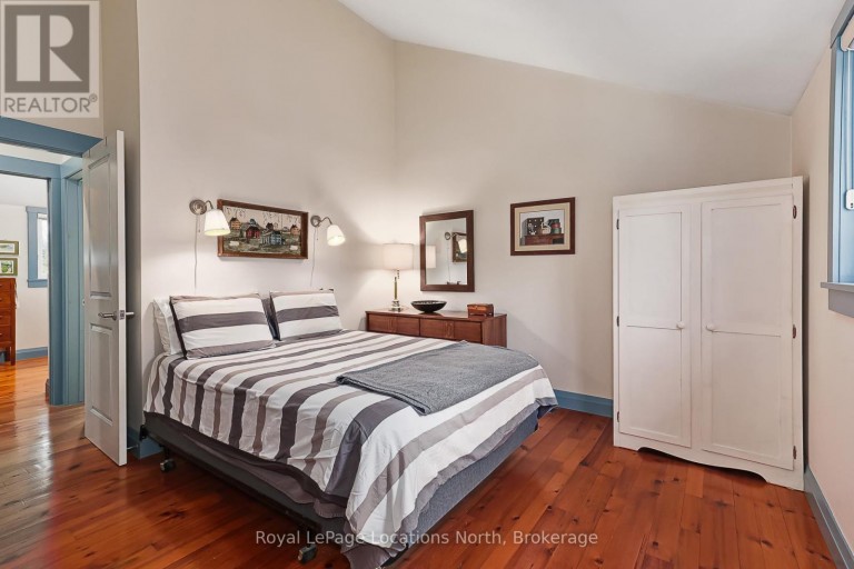 105 WOODLAND PARK ROAD, Blue Mountains, Ontario, N0H1J0