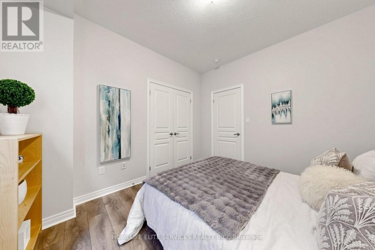 8 BECKETT AVENUE, Markham (Berczy), Ontario, L6C0W5