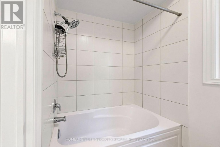 8 BECKETT AVENUE, Markham (Berczy), Ontario, L6C0W5