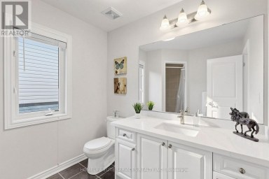 8 BECKETT AVENUE Markham (Berczy) Ontario photo 29