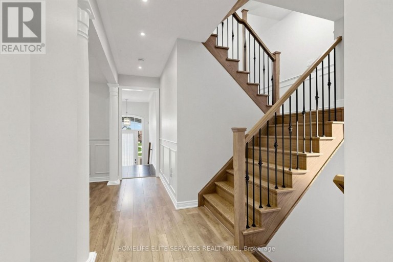 8 BECKETT AVENUE, Markham (Berczy), Ontario, L6C0W5