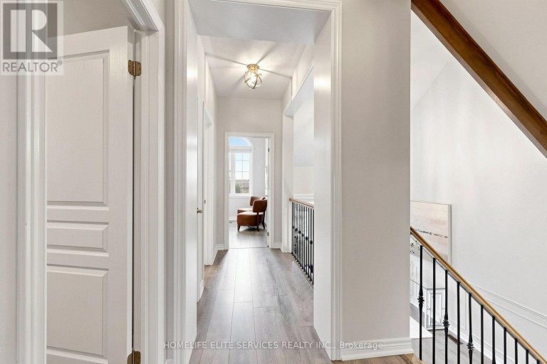 8 BECKETT AVENUE, Markham (Berczy), Ontario, L6C0W5