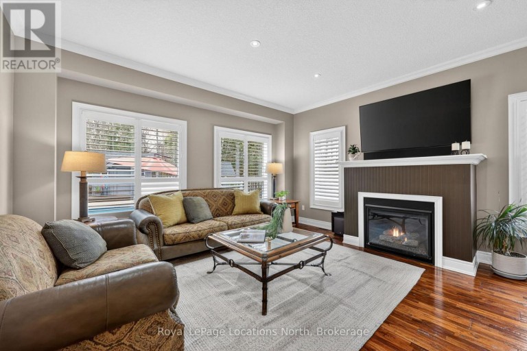 54 WILLIAMS STREET, Collingwood, Ontario, L9Y0C4