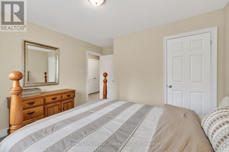 54 WILLIAMS STREET, Collingwood, Ontario, L9Y0C4