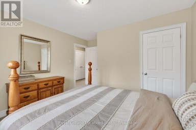54 WILLIAMS STREET Collingwood Ontario photo 24