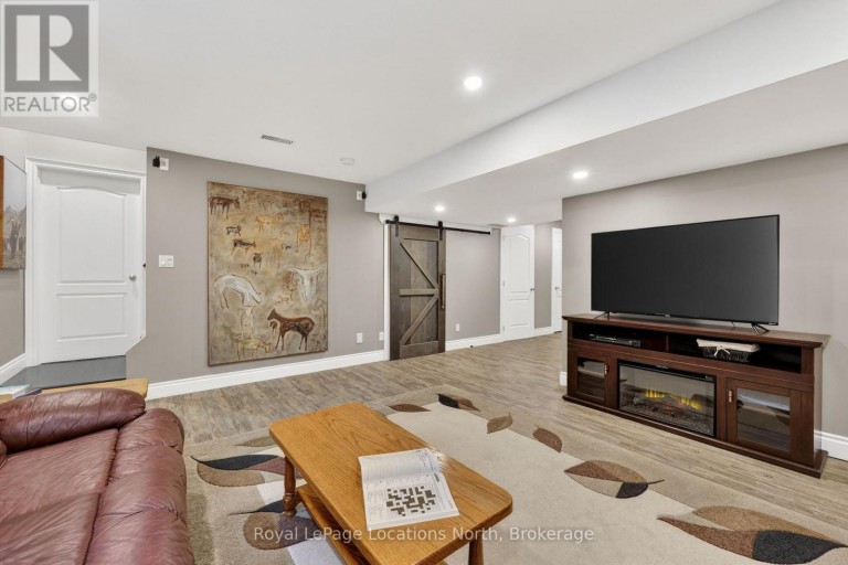 54 WILLIAMS STREET, Collingwood, Ontario, L9Y0C4