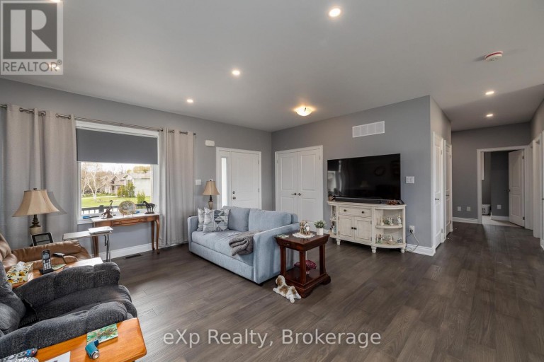 43 COUNTRY CRESCENT, Meaford, Ontario, N4L1L7