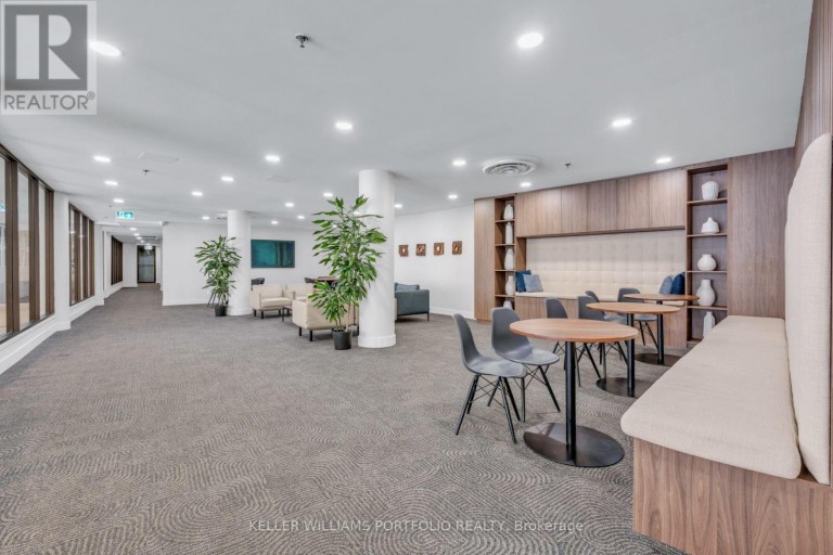 940 - 22 SOUTHPORT STREET, Toronto (High Park-Swansea), Ontario, M6S4Y9