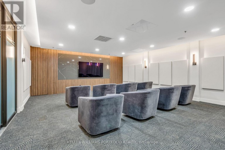 940 - 22 SOUTHPORT STREET, Toronto (High Park-Swansea), Ontario, M6S4Y9