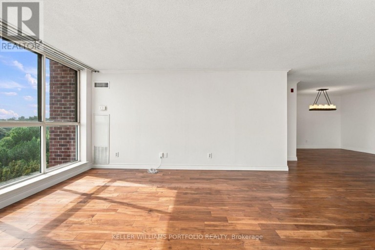 940 - 22 SOUTHPORT STREET, Toronto (High Park-Swansea), Ontario, M6S4Y9