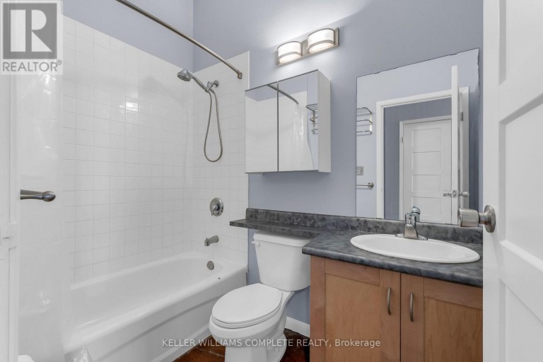 405 - 11 REBECCA STREET, Hamilton (Beasley), Ontario, L8R3H7