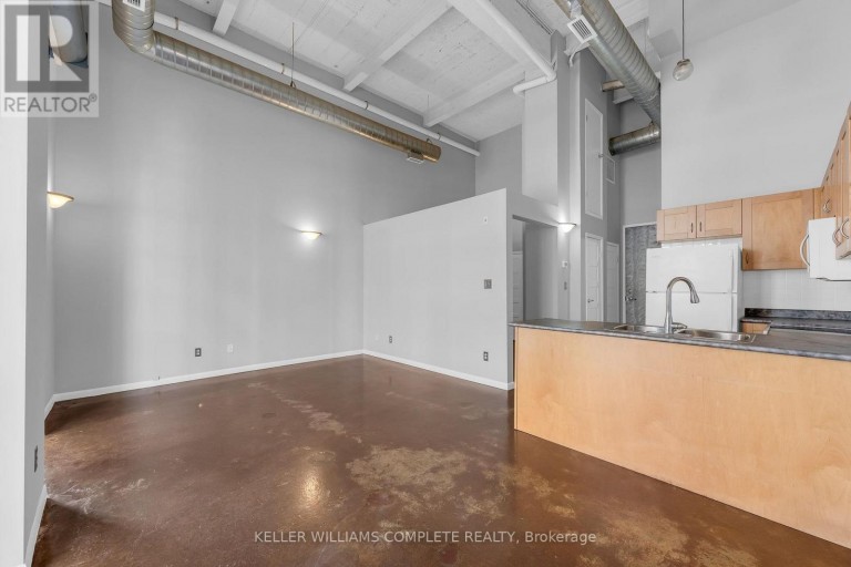 405 - 11 REBECCA STREET, Hamilton (Beasley), Ontario, L8R3H7