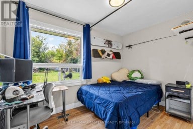 917 WEBBER AVENUE Peterborough (Otonabee Ward 1) Ontario photo 17