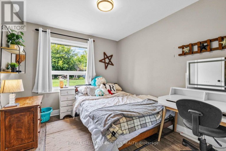 917 WEBBER AVENUE, Peterborough (Otonabee Ward 1), Ontario, K9J5X9
