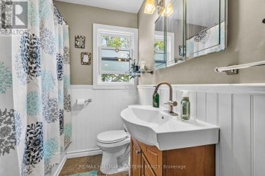 917 WEBBER AVENUE Peterborough (Otonabee Ward 1) Ontario photo 20