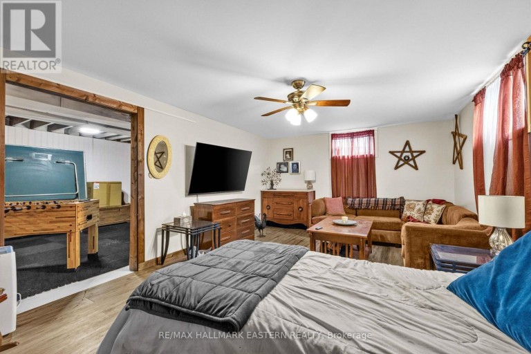917 WEBBER AVENUE, Peterborough (Otonabee Ward 1), Ontario, K9J5X9