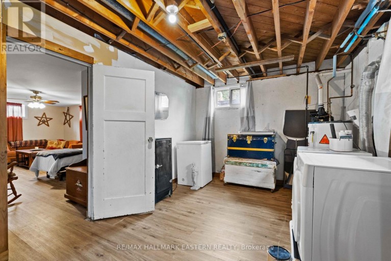 917 WEBBER AVENUE, Peterborough (Otonabee Ward 1), Ontario, K9J5X9