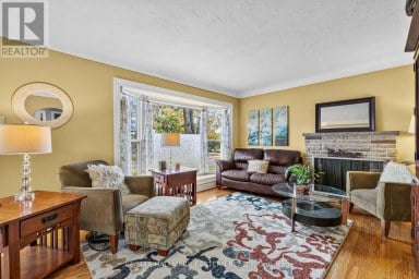 917 WEBBER AVENUE Peterborough (Otonabee Ward 1) Ontario photo 8