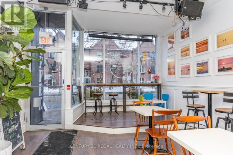 1374 QUEEN STREET E, Toronto (Greenwood-Coxwell), Ontario, M4L1C9