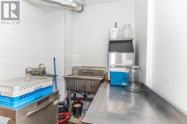 1374 QUEEN STREET E Toronto (Greenwood-Coxwell) Ontario photo 21