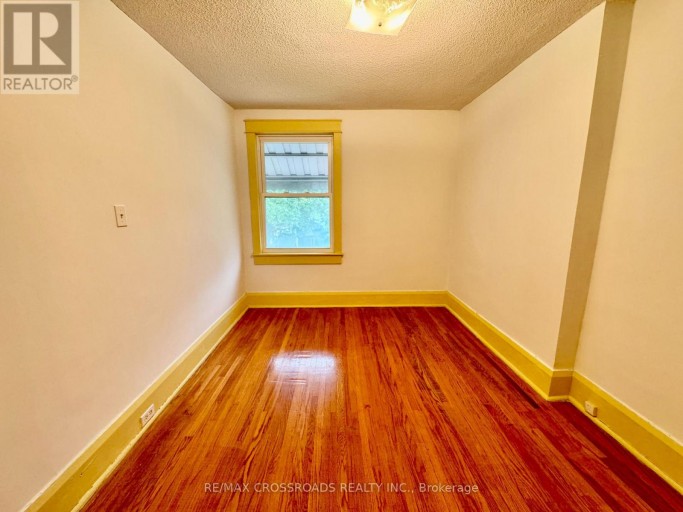 287 GREENWOOD AVENUE, Toronto (Greenwood-Coxwell), Ontario, M4L2R6