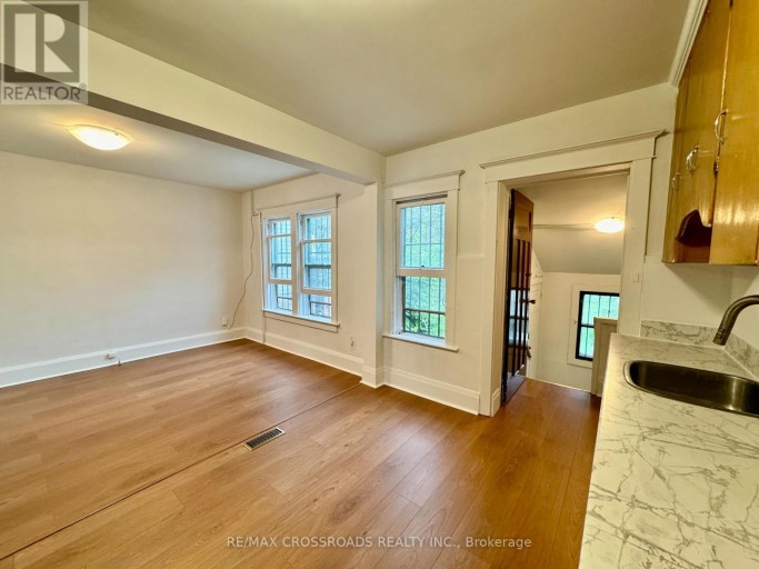 287 GREENWOOD AVENUE, Toronto (Greenwood-Coxwell), Ontario, M4L2R6