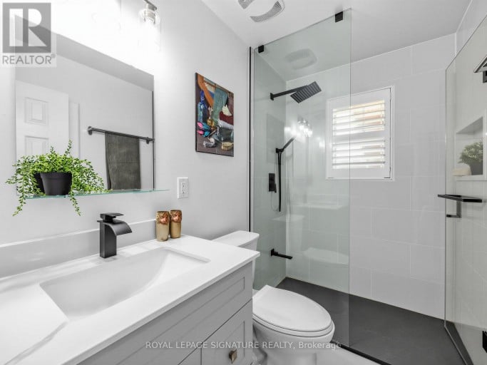 67 ELLINGTON DRIVE, Toronto (Wexford-Maryvale), Ontario, M1R3Y2