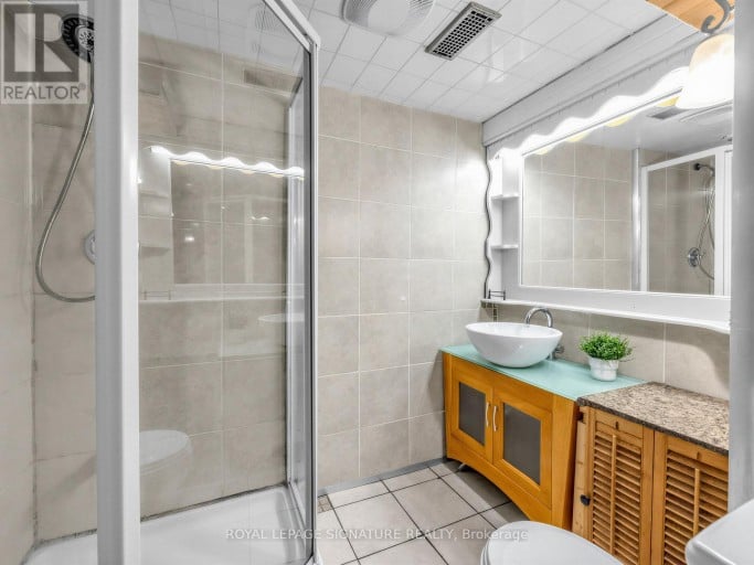 67 ELLINGTON DRIVE, Toronto (Wexford-Maryvale), Ontario, M1R3Y2
