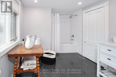430 ALBERT STREET South Huron (Exeter) Ontario photo 24