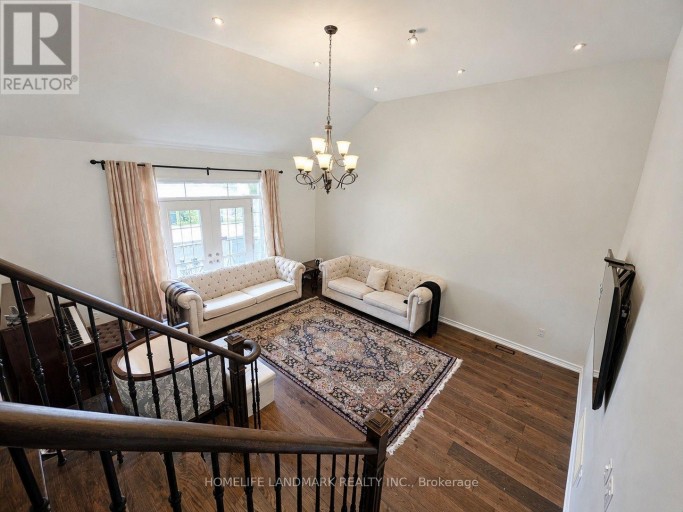 41 MANSARD DRIVE, Richmond Hill (Jefferson), Ontario, L4E0L7