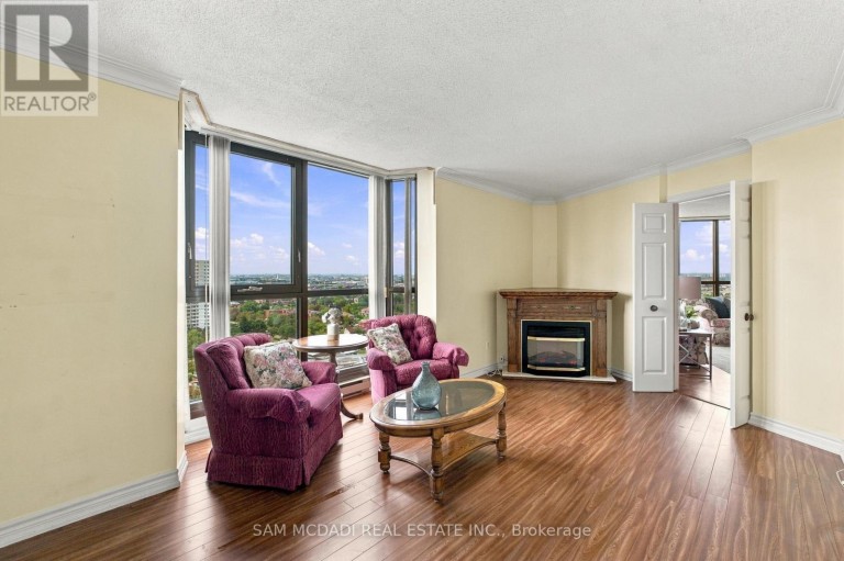 2009 - 2000 ISLINGTON AVENUE, Toronto (Kingsview Village-The Westway), Ontario, M9P3S7