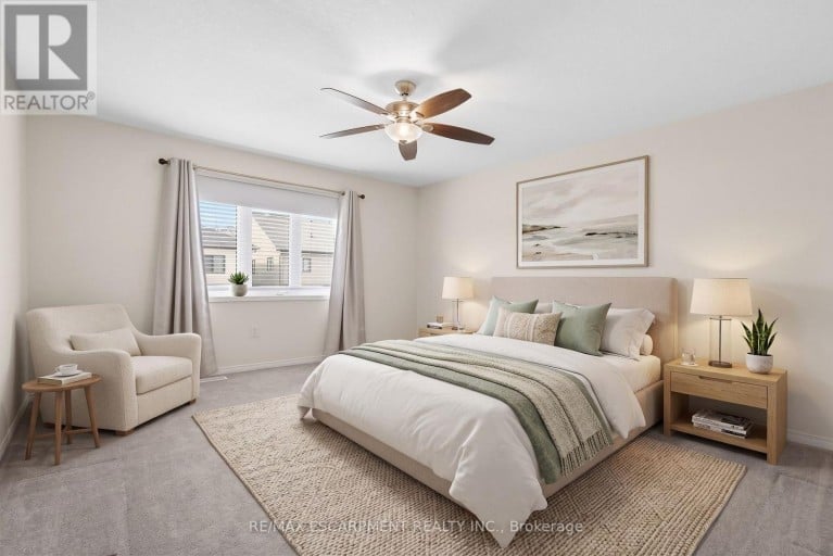 35 ROYAL COACHMAN WAY, Hamilton (Stoney Creek Mountain), Ontario, L8J0M2