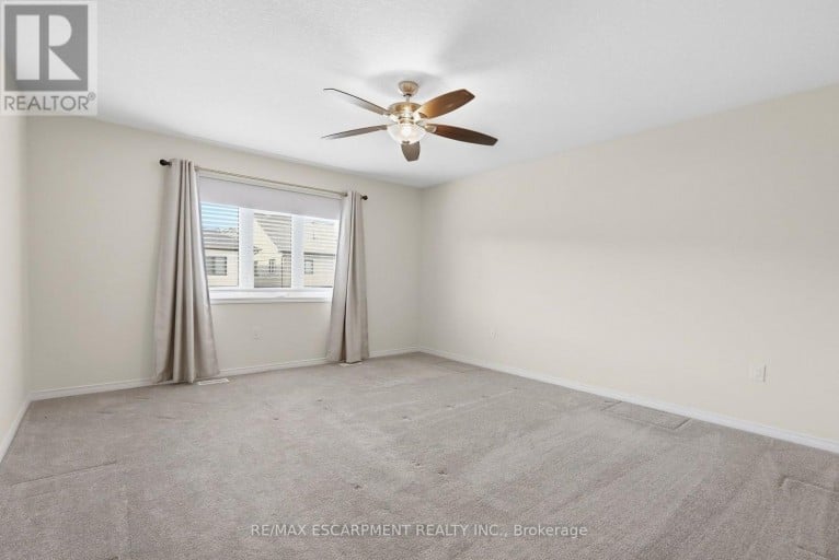 35 ROYAL COACHMAN WAY, Hamilton (Stoney Creek Mountain), Ontario, L8J0M2
