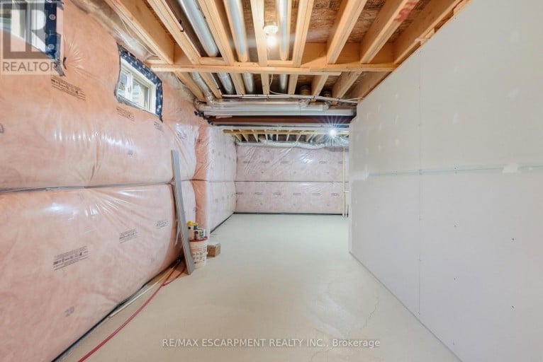 35 ROYAL COACHMAN WAY, Hamilton (Stoney Creek Mountain), Ontario, L8J0M2