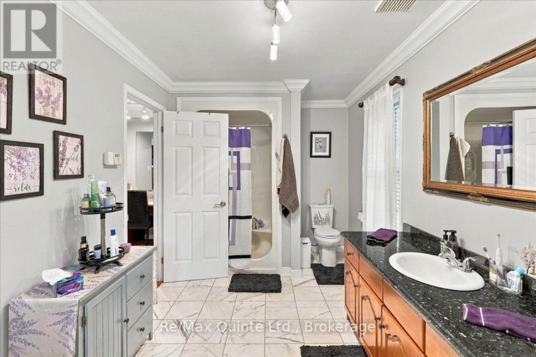 136 BERNARD LONG ROAD, Quinte West (Murray Ward), Ontario, K8V5P6