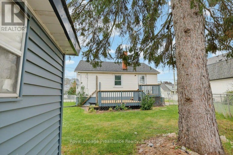 106 YEOMANS STREET, Belleville (Belleville Ward), Ontario, K8P3X7