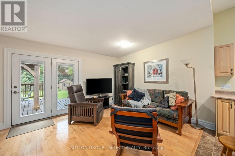 797 COLBORNE STREET, London East (East B), Ontario, N6A3Z8
