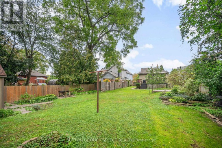 797 COLBORNE STREET, London East (East B), Ontario, N6A3Z8