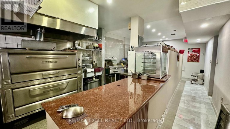 239 BROADVIEW AVENUE, Toronto (South Riverdale), Ontario, M4M2G6