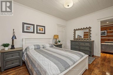 10 PARK DRIVE McKellar Ontario photo 25