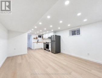 LOWER - 148 ASCOT AVENUE Toronto (Corso Italia-Davenport) Ontario photo 3