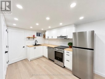 LOWER - 148 ASCOT AVENUE Toronto (Corso Italia-Davenport) Ontario photo 6