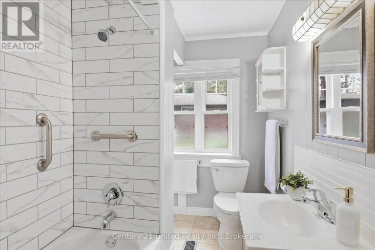 164 HILLSIDE DRIVE, Kawartha Lakes (Somerville), Ontario, K0M1C0
