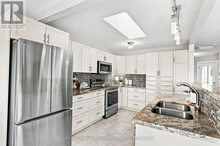 110 LAKEHURST STREET, Brighton, Ontario, K0K1H0