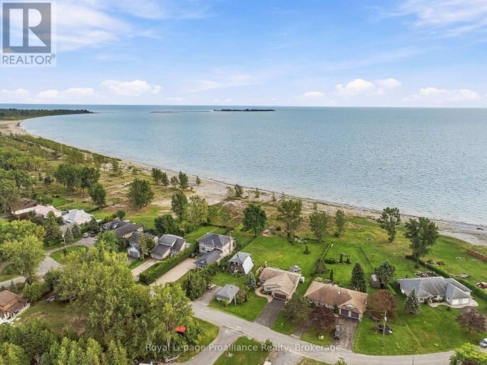 110 LAKEHURST STREET, Brighton, Ontario, K0K1H0