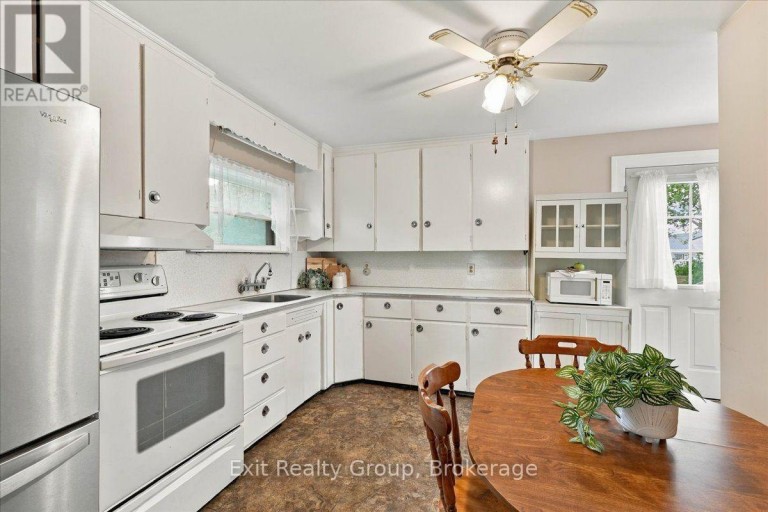 5 CHARLOTTE STREET, Quinte West (Trenton Ward), Ontario, K8V2C1