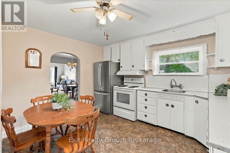 5 CHARLOTTE STREET, Quinte West (Trenton Ward), Ontario, K8V2C1