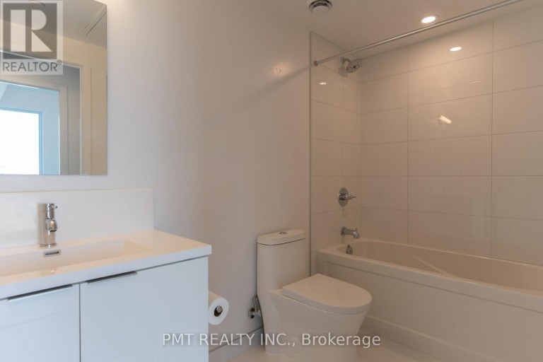 2701 - 238 SIMCOE STREET, Toronto (Kensington-Chinatown), Ontario, M5T0E2