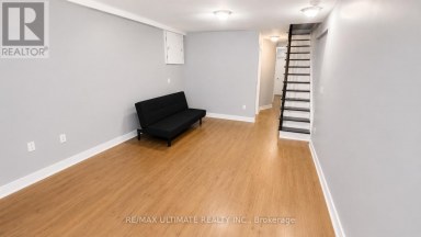 634 SHAW STREET Toronto (Palmerston-Little Italy) Ontario photo 2