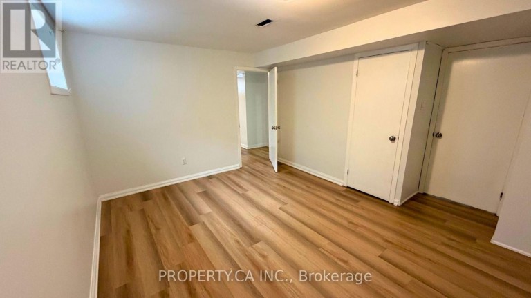 LOWER LEVEL - 46 HOVE STREET, Toronto (Bathurst Manor), Ontario, M3H4Y9